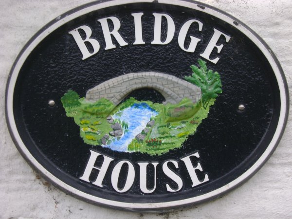Bridge house